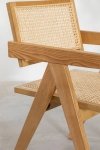 Stół do jadalni Lucka 120 cm z drewna jesionowego w zestawie z 4 krzesłami z podłokietnikami