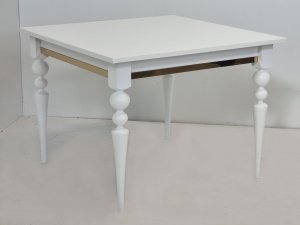 Stół Drewniany Prima Sort: Glamour, Elegancja i Uniwersalny Design