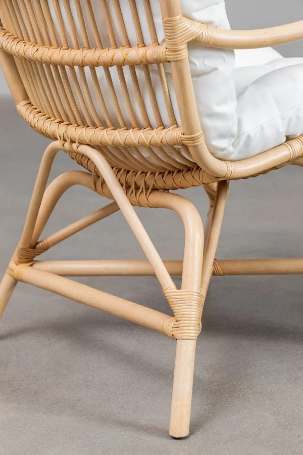 Głęboki fotel rattanowy Makera z poduszką kolor naturalny