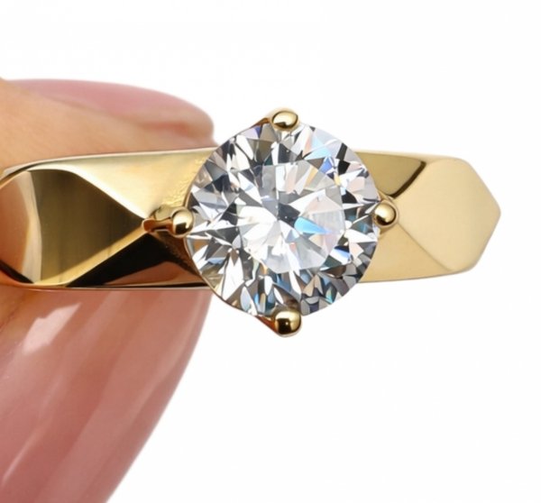 Pierścionek kamień o szlifie brylantowym R.13/14 złoto 585