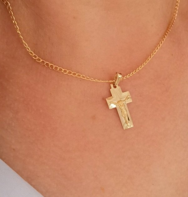 Krzyż szeroki z wizerunkiem złoto 585