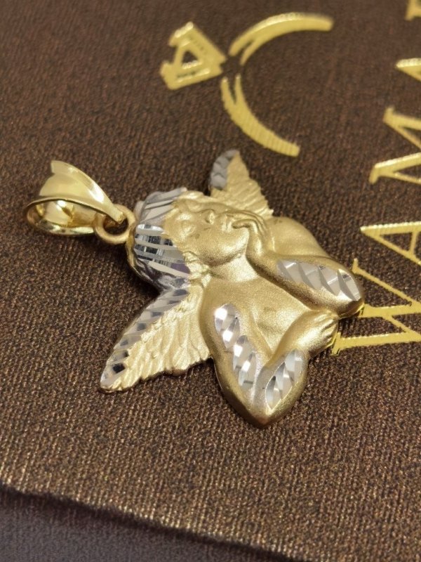 Wisior aniołek diamentowany złoto 585