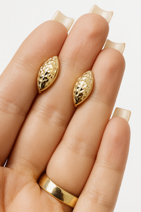 Kolczyki wzór geometryczny grawer złoto 585 