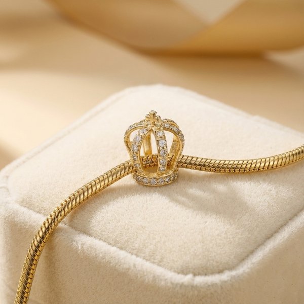 Charms przywieszka korona 3D złoto 585