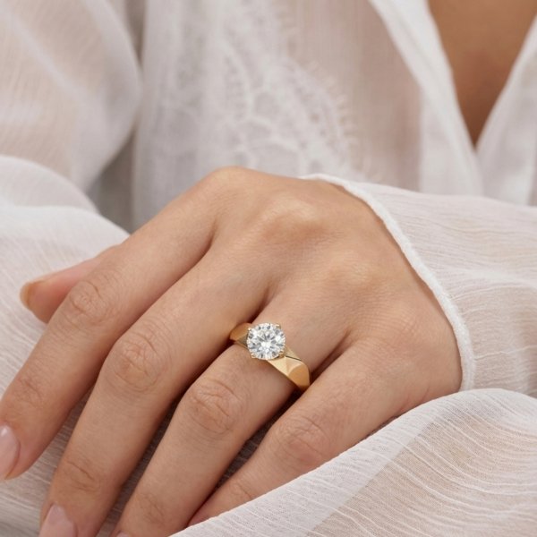 Okazały pierścionek  szlif obrączka R.16 złoto 585 