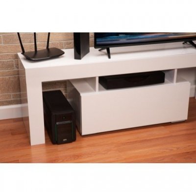APC Zasilacz awaryjny BVX2200LI Easy UPS 2200VA, 230V, AVR, 6IEC