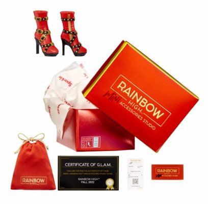 MGA Akcesoria  Rainbow High Buty display 27 sztuk