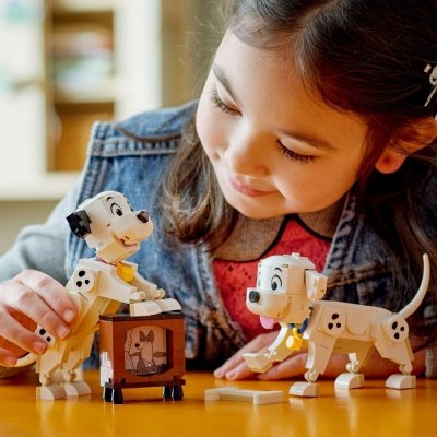 LEGO Klocki Disney 43271 101 dalmatyńczyków - Szczeniaczki Szczęściarz i Penny