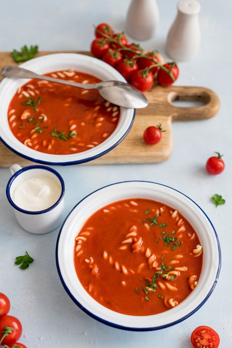 Zupa krem pomidorowa zagęszczona 3x1,1 kg = 7,5 l zupy