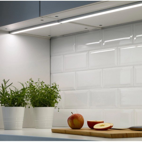 Oświetlenie kuchenne na wymiar 9,6W 1m + włącznik