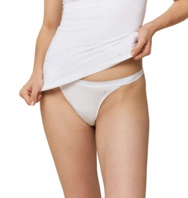 Majtki damskie Triumph Smart Natural Brazilian String białe