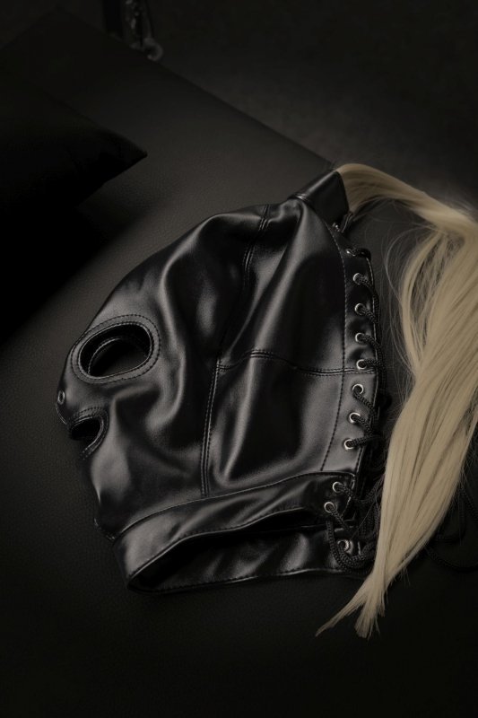 Mask with Blonde Ponytail - Black