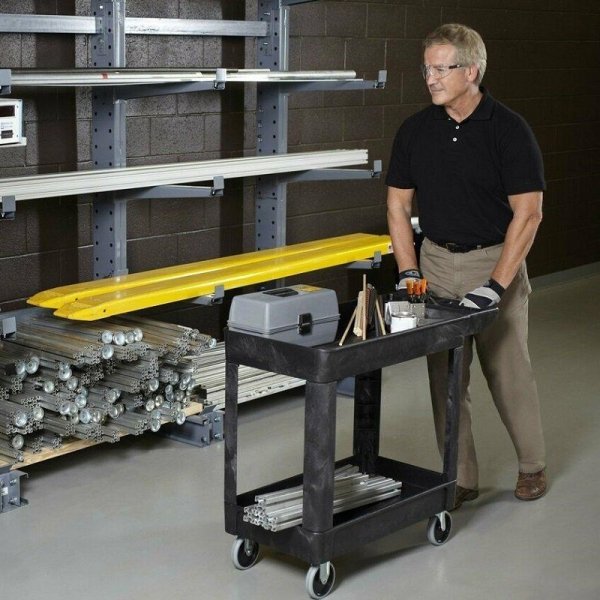 Wózek narzędziowy BRUTE® Heavy-Duty 2x Shelf Small 226kg