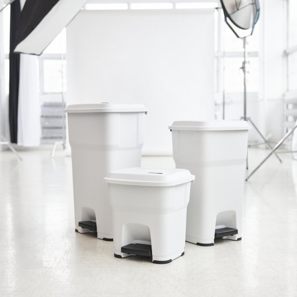 Kosz na śmieci z pedałem HERA 60L biały