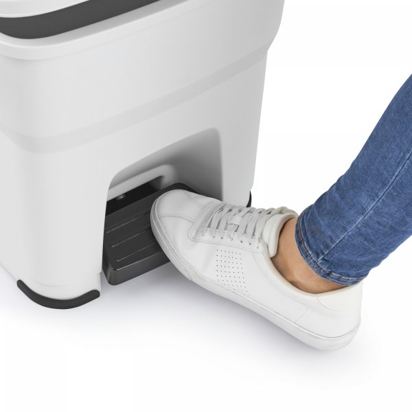 Kosz na śmieci z pedałem HERA 35L czarny