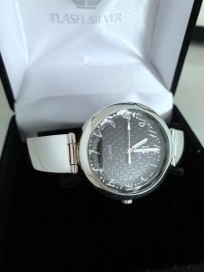 Zegarek ze srebra kod 820