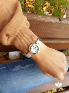 Srebrny zegarek kod 920 