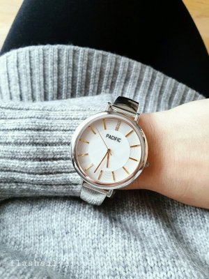 Zegarek ze srebra duża designerska tarcza 