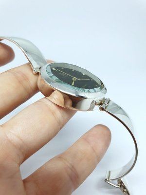 Srebrny damski Zegarek czarny kod 907
