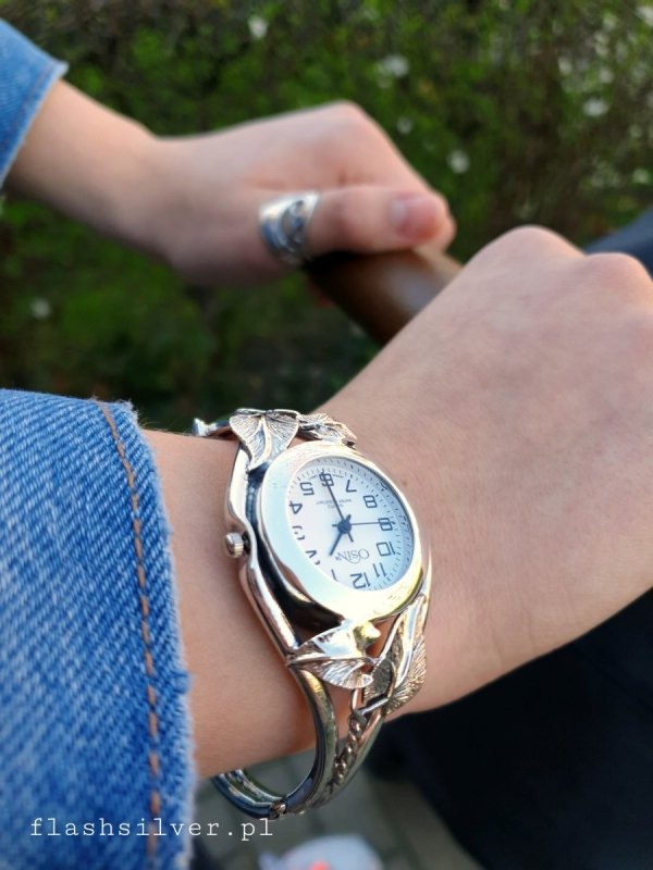 srebrny zegarek