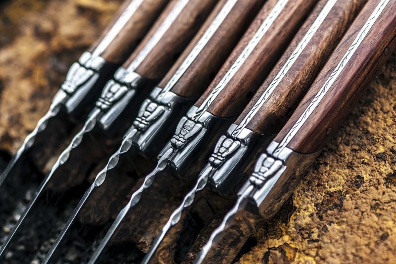 Noże Laguiole do steków Luxury Line drewno pakka  6 szt. Eleganckie pudełko na prezent