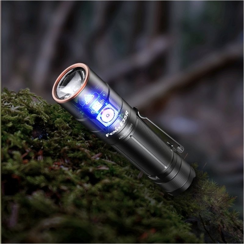 Latarka Diodowa Fenix E35r Czarna