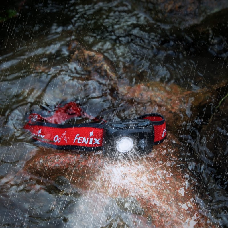 Latarka Diodowa Fenix Hl16 Czarna Czołówka