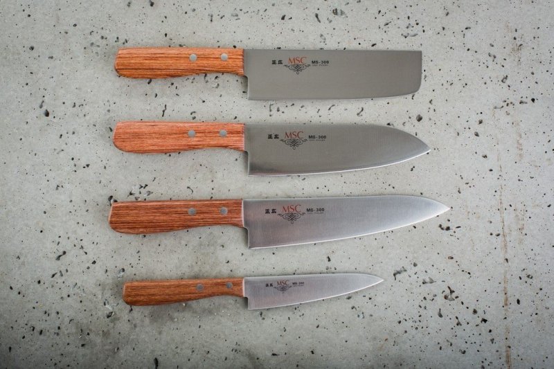 Nóż Masahiro MV-H Chef 30 cm POM MBS-26 HRC 58-59 lekki