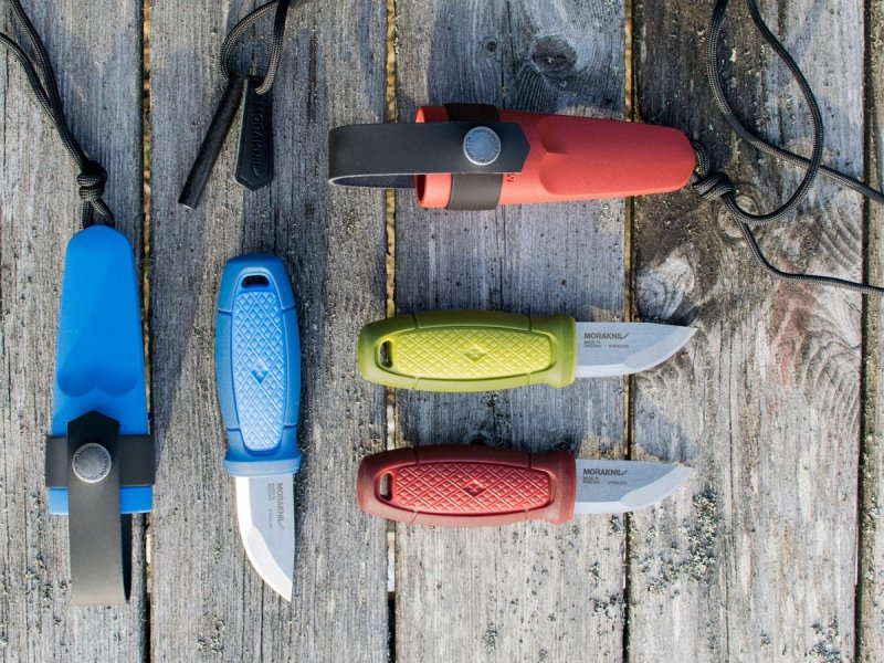 Nóż Morakniv Eldris niebieski z zestawem Neck Knife Kit