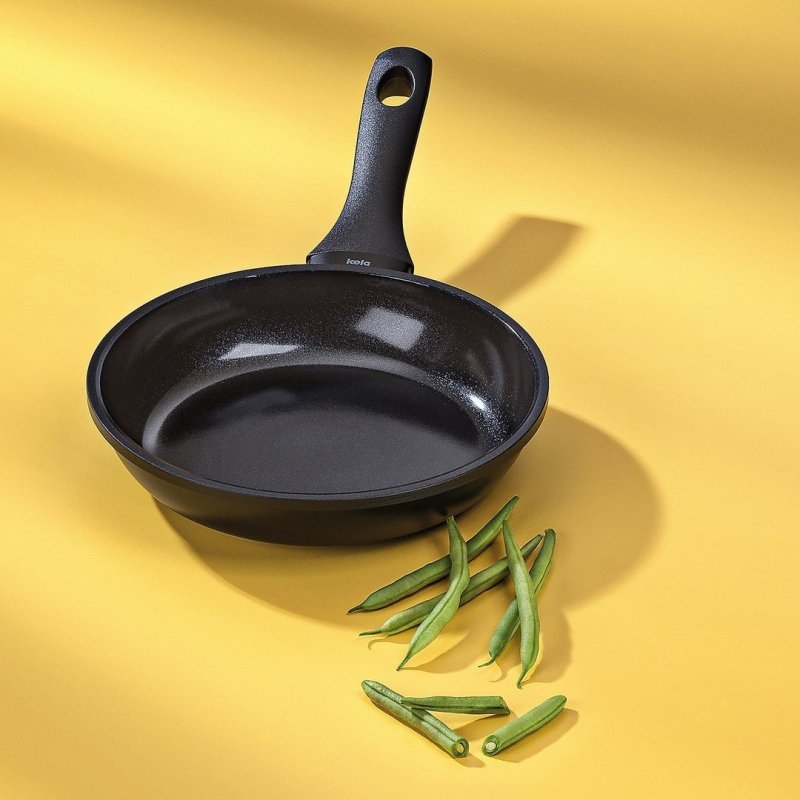 KELA-Patelnia ceramiczna 20cm czarna Atura