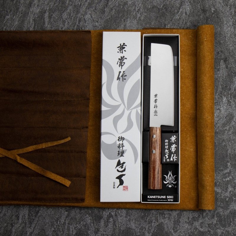 Kanetsune 555 DSR-1K6 Nóż Nakiri 16,5 cm