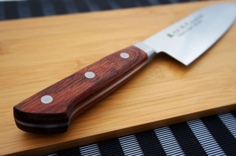 Nóż Santoku 17cm Satake Kotori