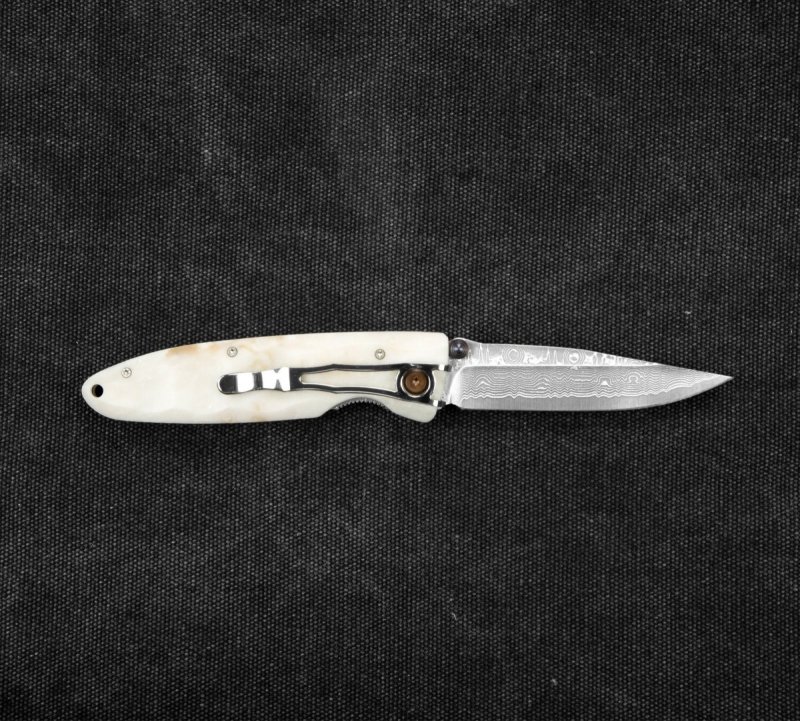 Nóż składany Mcusta Classic Wave Corian Damascus