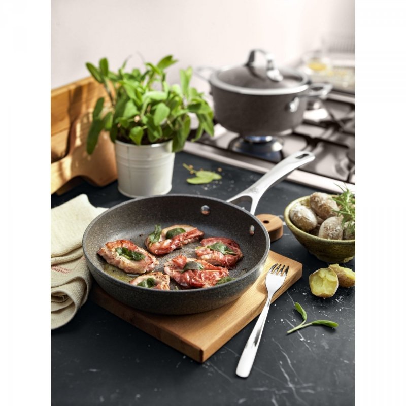 Patelnia Indukcyjna 32 Cm Salina Granitium Ballarini