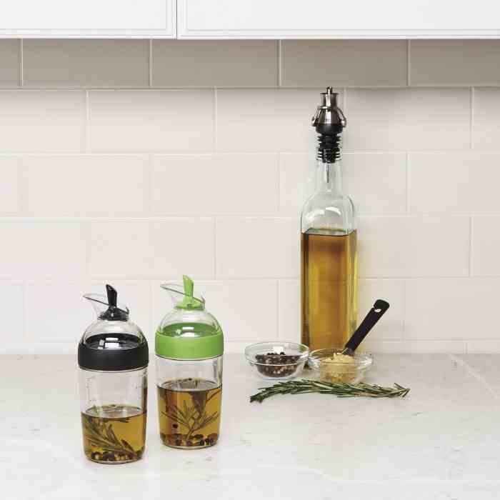 Oxo-shaker do Dressingu 236ml. Czarny, Good Grips