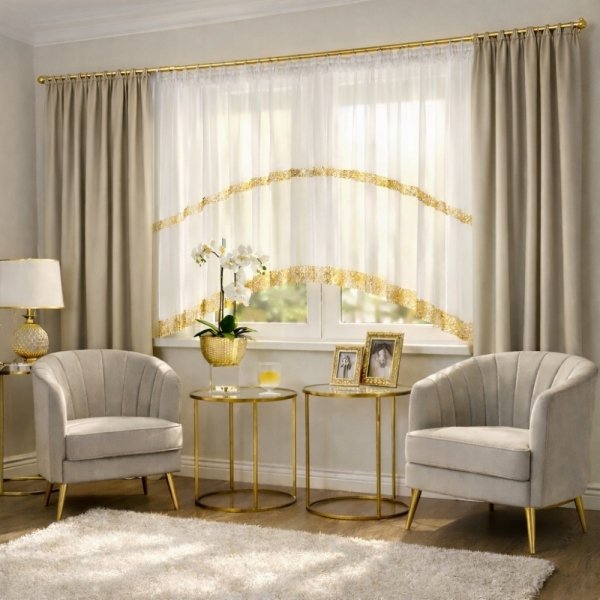 Firana gotowa woalowa 300x150 cm z podwójnym pasem złotych cyrkonii w eleganckim salonie glamour