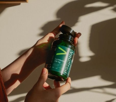 Vitalized Lactoferrin+ 200 mg, 60 kapsułek zdjęcie real