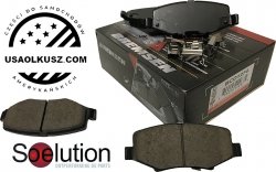 Ceramiczne klocki hamulcowe tylne z zestawem montażowym Jeep Wrangler JK 2007-2018