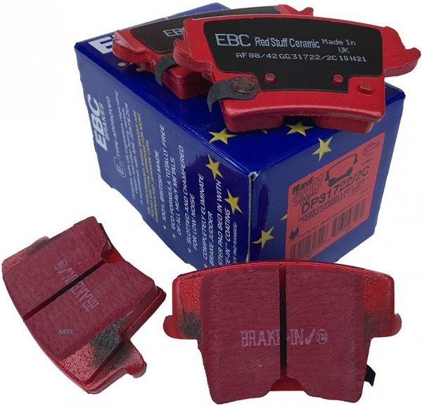 Tylne CERAMICZNE klocki RedStuff + NIE WENTYLOWANE tarcze hamulcowe EBC seria PREMIUM Chrysler 300C RWD