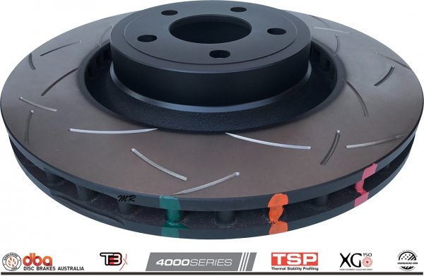 Przednie klocki DBA Xtreme Performance + NACINANE tarcze hamulcowe 352mm DBA seria 4000 T3 Ford Mustang 2015-