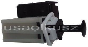 Oryginalny MOPAR włącznik świateł STOP Jeep Patriot 2009-