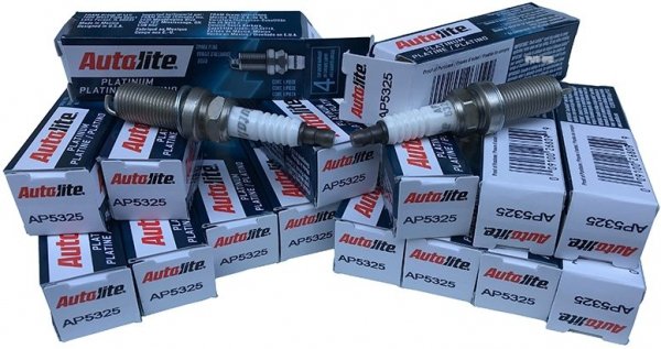 Kpl platynowych świec zapłonowych Jeep Grand Cherokee 5,7 V8 2009-