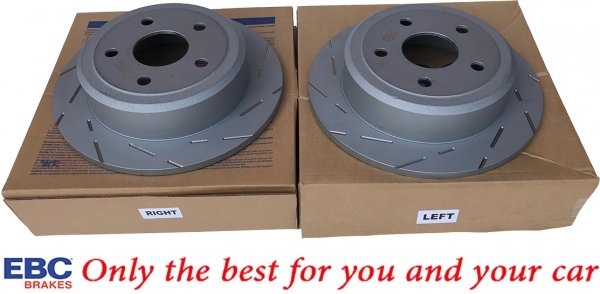 Tylna NACINANA tarcza hamulcowa EBC seria USR Jeep Wrangler JK 2007-2018