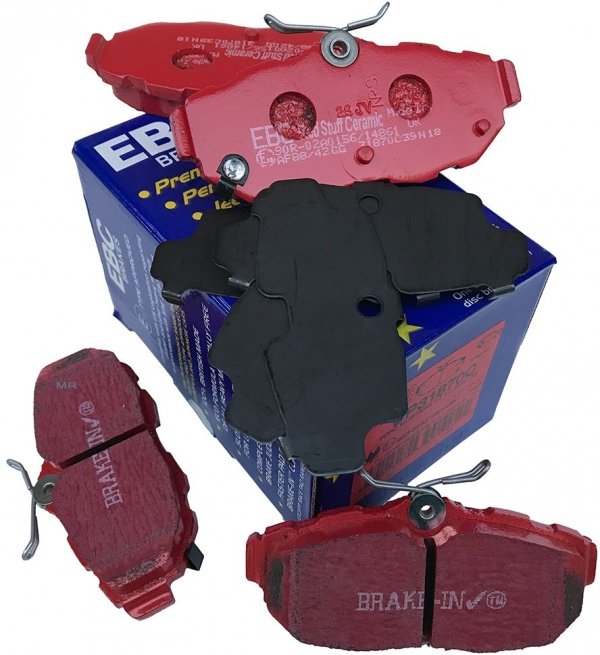 Klocki hamulcowe tylne ceramiczne EBC RedStuff Ford Mustang 2005-2014