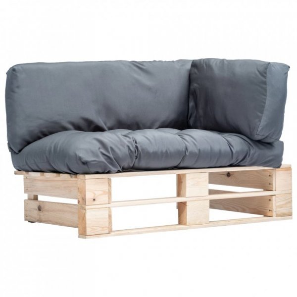 Ogrodowa sofa z palet, z szarymi poduszkami, sosna