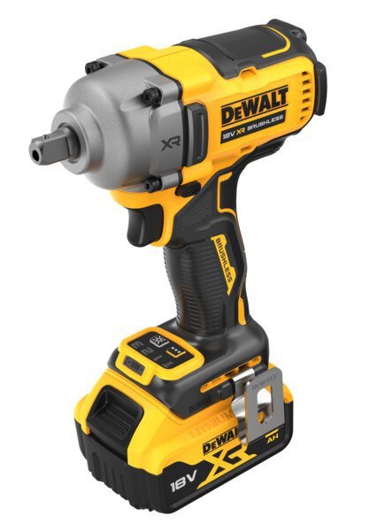 AKUMULATOROWY KLUCZ UDAROWY 1/2&#039; XR 18V 2*5.0 AH  812 NM (1 SZT)