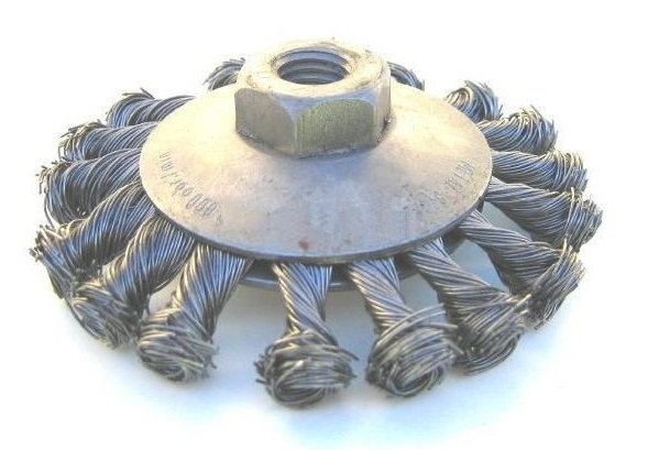 SZCZOTKA TARCZOWO-KĄTOWA DRUT STALOWY SPLATANY M-14, FI100MM (1 SZT)