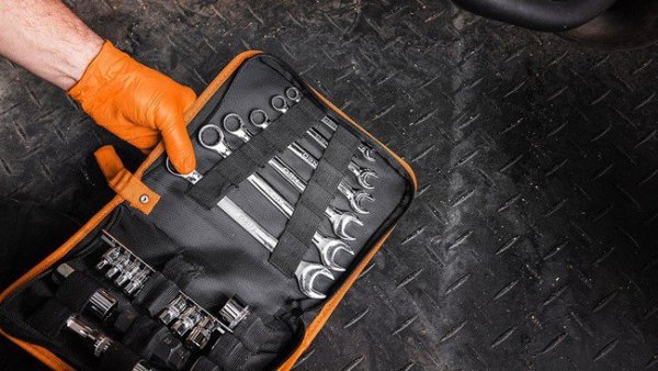 ZESTAW NARZĘDZI DO MOTOCYKLA 25 SZT.MIĘKKIE ETUI (1 KPL)