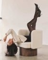 Gabriella Lovers – wzorzyste rajstopy w serca, które optycznie wysmuklają nogi. Idealne do eleganckich i casualowych stylizacji. Wytrzymałe i aksamitne w dotyku, grubość 60 DEN zapewnia ciepło.