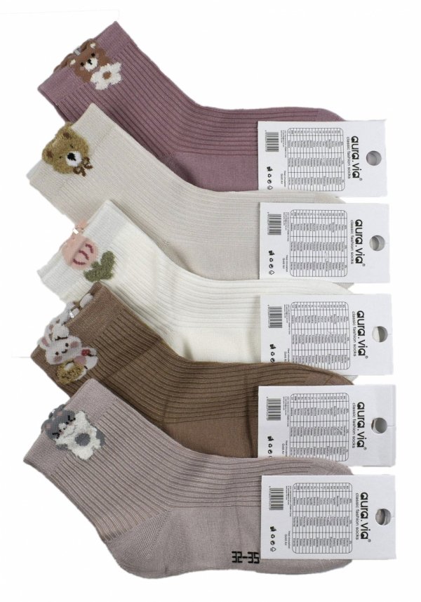 Bawełniane skarpetki dziewczęce prążkowane – zestaw 5 par. Miękkie, elastyczne i ozdobione słodkimi wzorkami. Idealne do szkoły, na spacer i codzienne zabawy.